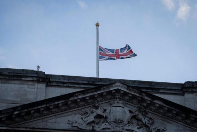 英超德甲数据-英国所有足球赛事将全部停摆！下轮英超也有风险？